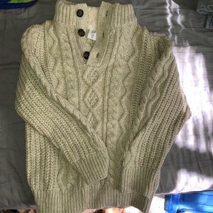 Cable knit boy sweater
